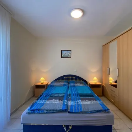 Lena Apartmán