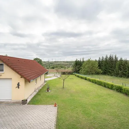 Lena Appartamento Hévíz